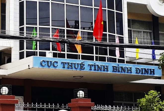 Cuc truong Cuc thue Binh Dinh bi cach chuc anh 1