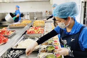 Bữa ăn bán trú của học sinh được giám sát thế nào?