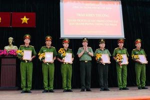 Công an TPHCM khen thưởng các tập thể, cá nhân phá chuyên án ma túy quy mô lớn