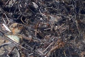 Gửi xe qua đêm, 18 xe máy bị thiêu rụi