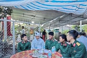Trải lòng của quân nhân có mẹ và hai em bị xe tải lùi cán tử vong