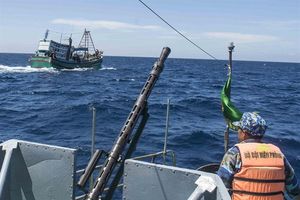 Xuôi ngược trên biển bảo vệ chủ quyền, thực thi pháp luật