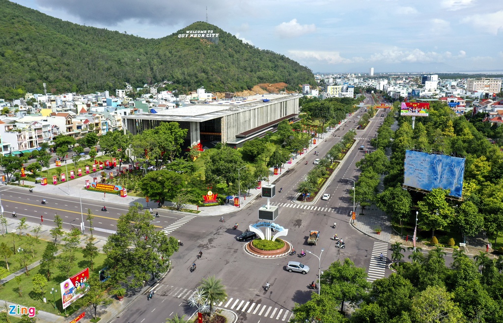 Pho bien Quy Nhon Dai hoi Dang bo anh 7