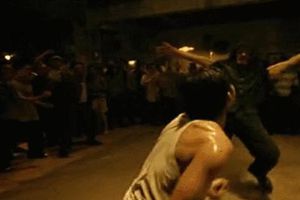 Đại cao thủ võ Việt một mình đánh 4 tên cướp và đòn 'liên hoàn 6 chỏ' uy trấn thiên hạ