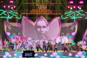 Nghệ An: Chính thức khai mạc Lễ hội Làng Sen 2022