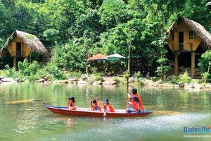 Thác Trắng: Điểm du lịch giữa đại ngàn