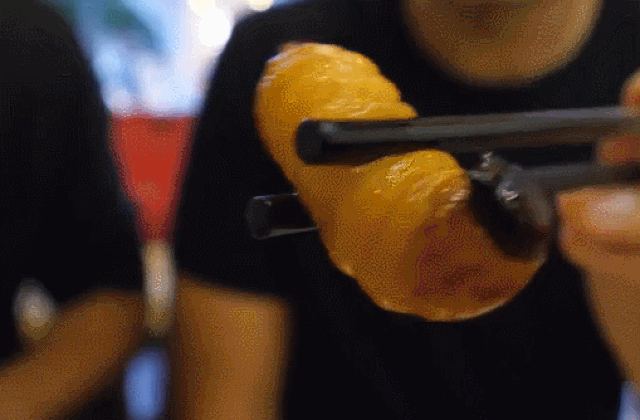 03daea180e5ae704be4b Món ăn ngoe nguẩy nhìn 'rợn da gà', lên mâm thành đặc sản đắt giá 6