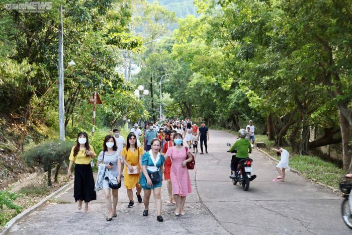 0cb17cabb3e95ab703f8 Nghỉ lễ 2/9: Quy Nhơn đông nghịt khách, Phú Yên nhiều điểm du lịch quá tải 8