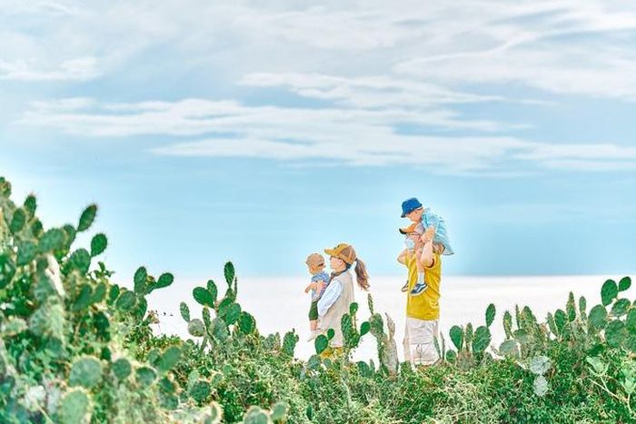 10eb92ee48aca1f2f8bd Bé 10 tháng tuổi cùng bố mẹ phượt 100km/ngày bằng xe máy, chụp bộ ảnh đẹp như truyện tranh 45