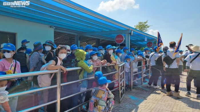 1345795fb61d5f43060c Nghỉ lễ 2/9: Quy Nhơn đông nghịt khách, Phú Yên nhiều điểm du lịch quá tải 28