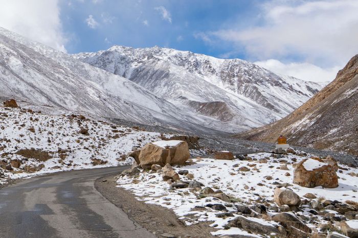 1723d298e2d50b8b52c4 Khách Việt lạc đường, phải ngủ trong đồn cảnh sát ở 'tiểu Tây Tạng' 12