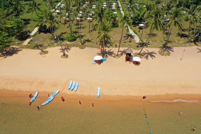 1e45527bb4395d670428 Phú Quốc bớt sốt 16