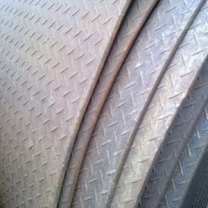 26 Thép tấm chống trượt