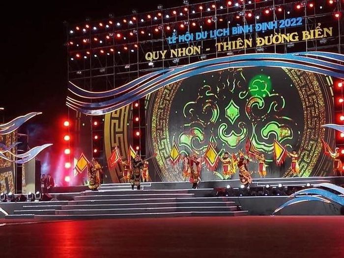 Điểm du lịch dịp lễ 30/4: Nơi 'biển người' chen lấn, nơi hủy tour hàng loạt 0