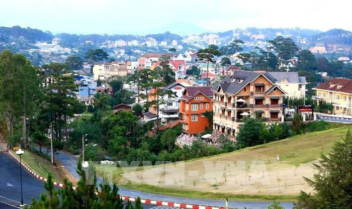 Hè tháng 6 cháy với nắng rực rỡ miền Trung 17