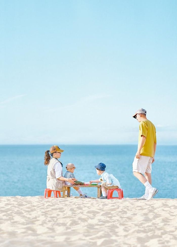 395f885a5218bb46e209 Bé 10 tháng tuổi cùng bố mẹ phượt 100km/ngày bằng xe máy, chụp bộ ảnh đẹp như truyện tranh 34