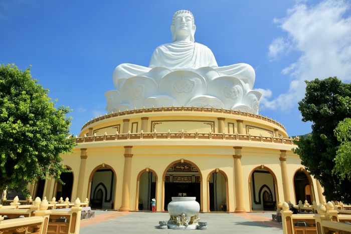 Đến Linh Phong tự, chiêm ngưỡng tượng Phật ngồi khổng lồ 0