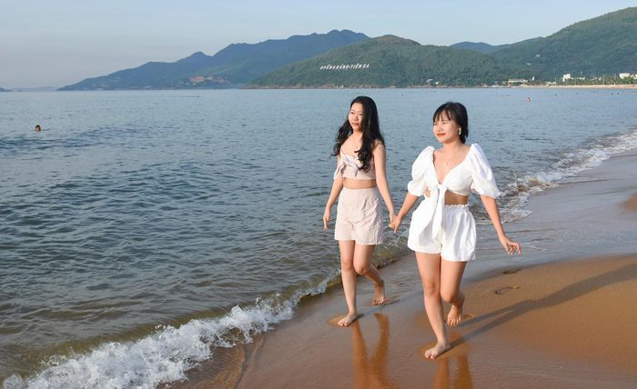 4722911d745f9d01c44e Du khách tham quan biển đảo miền Trung tăng đột biến 2