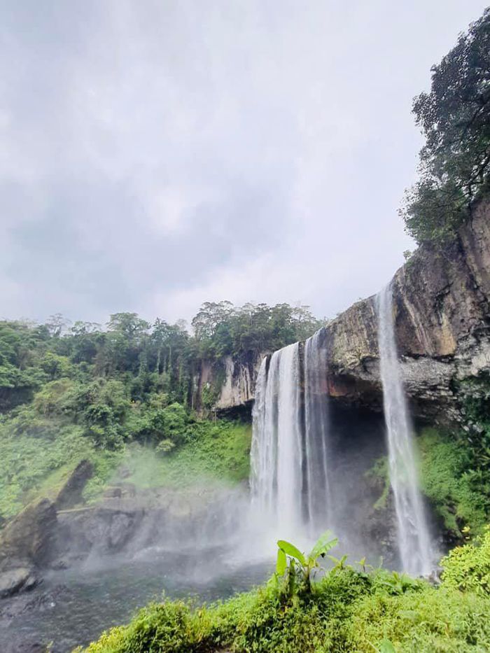 69e882bc03feeaa0b3ef Top 7 Ấn tượng Việt Nam: Hai ngày chinh phục thác Hang Én 37