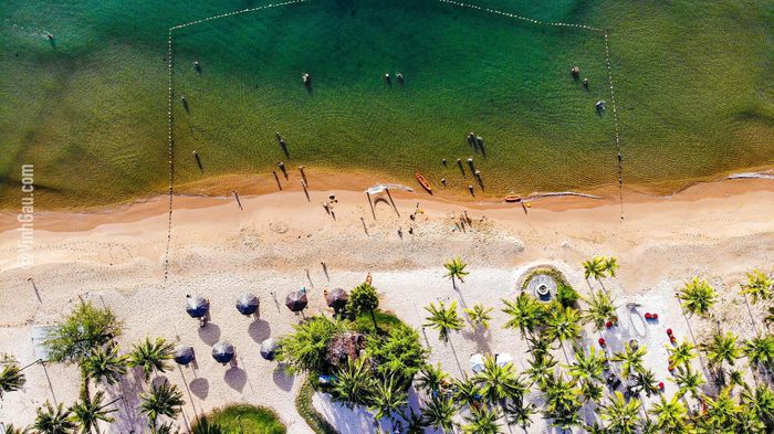 7474dcda2298cbc69289 Giá tour Phú Quốc ồ ạt 'quay đầu': Đi máy bay, ở resort kì nghỉ 30/4 chỉ 5 triệu đồng 7