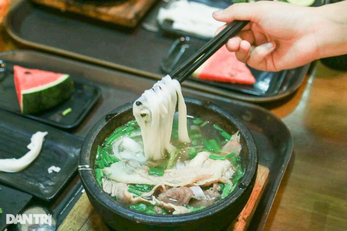 Hàng lạ: Chuối phải luộc mới ngon, chanh không chua 'cháy hàng' 26