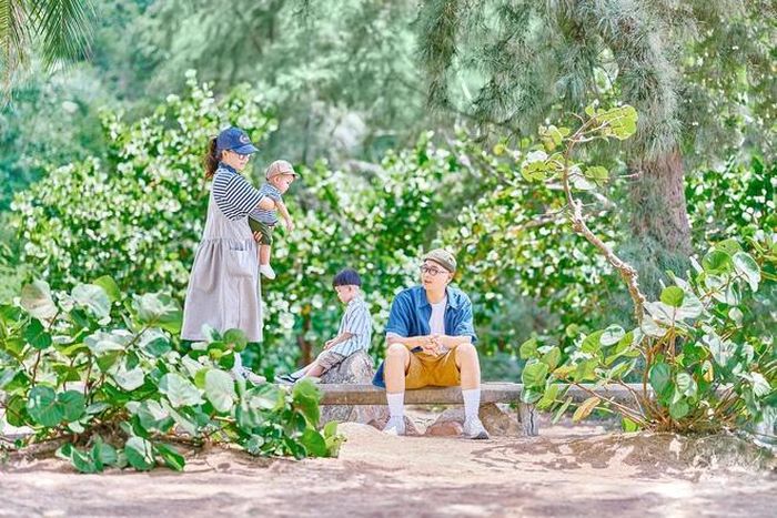 7efffbfa21b8c8e691a9 Bé 10 tháng tuổi cùng bố mẹ phượt 100km/ngày bằng xe máy, chụp bộ ảnh đẹp như truyện tranh 48