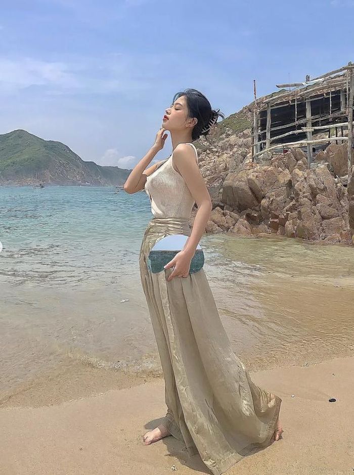 8030452cb76e5e30077f Eo biển 'trăng khuyết' Quy Nhơn - thiên đường biển đẹp đang được quan tâm bậc nhất trong mùa hè này 24