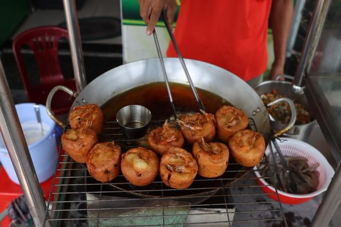 Thầy giáo miền Tây lên Sài Gòn làm bảo vệ, nuôi đam mê với loại bánh độc đáo 5