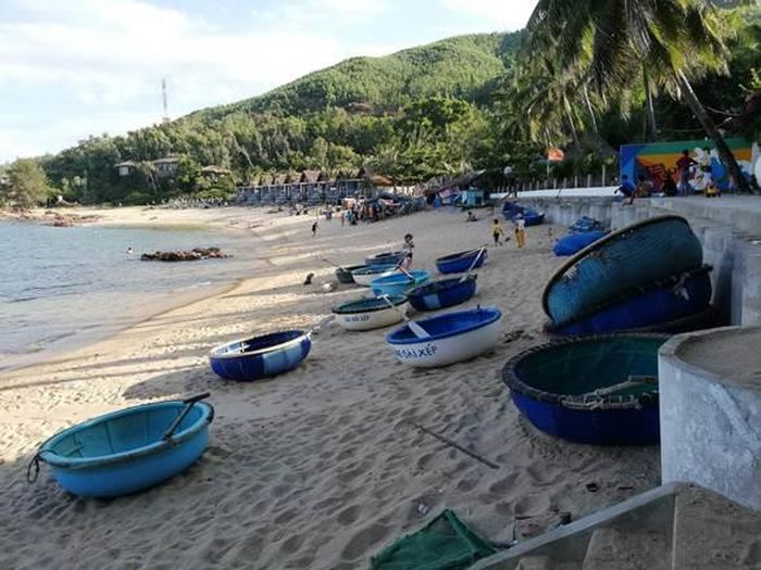 Cần 'cứu' không gian biển Bãi Xép 3