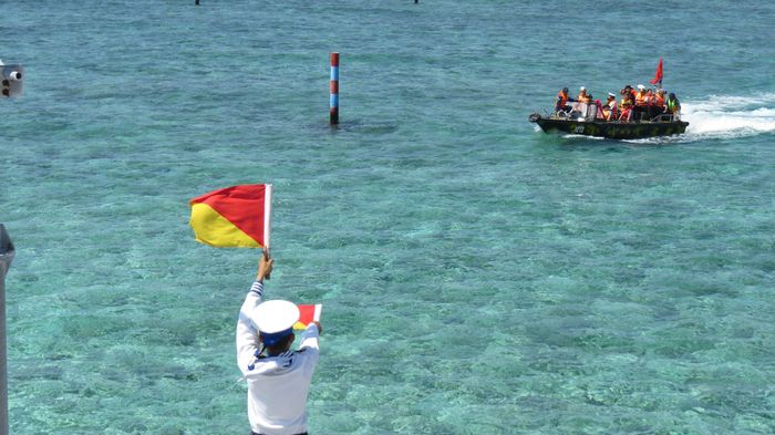 Hoa tiêu nơi đảo chìm 0