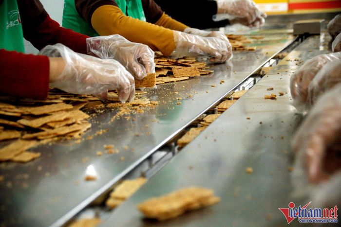 9667559165dc8c82d5cd Người đàn ông mang bánh dừa nướng 'chu du' xứ sở kim chi 13