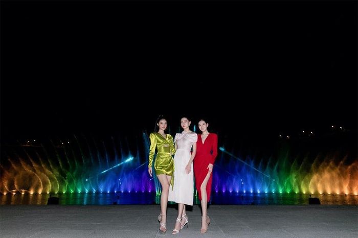 a0281fc4f4861dd84497 Top 3 Miss World Vietnam 2019 hội ngộ ở MerryLand Quy Nhơn 10