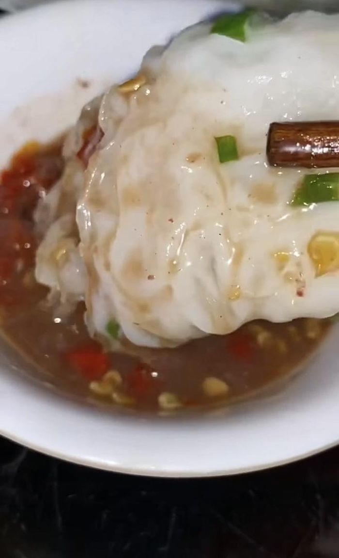 Dạo một vòng khu chợ rẻ bậc nhất Việt Nam tại Bình Định: Cầm 50k ăn được đủ món 6