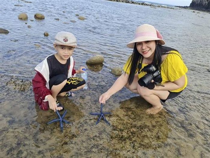 c07f30a4e4e60db854f7 Sắc màu lung linh san hô ở biển duyên hải miền Trung 2