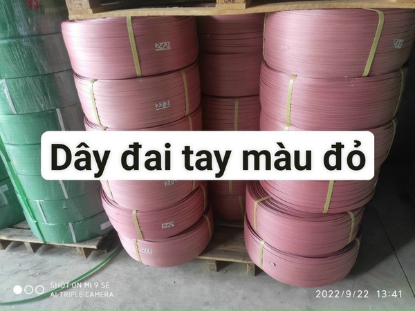 day-dai-tay-mau-do Dây đai tay màu đỏ