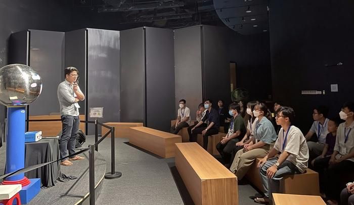 e4fed03e047ced22b46d Trung tâm về khoa học vũ trụ đầu tiên của Việt Nam 'hút' khách 25