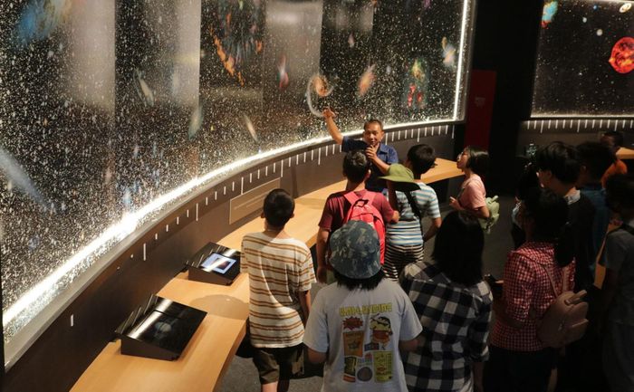 eb69c4a910ebf9b5a0fa Trung tâm về khoa học vũ trụ đầu tiên của Việt Nam 'hút' khách 20