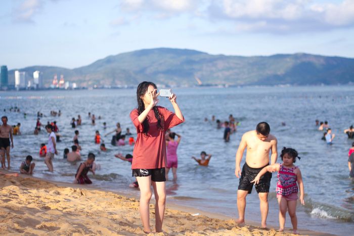 Biển Quy Nhơn đông đúc nhộn nhịp trong ngày đầu nghỉ lễ 2/9 14