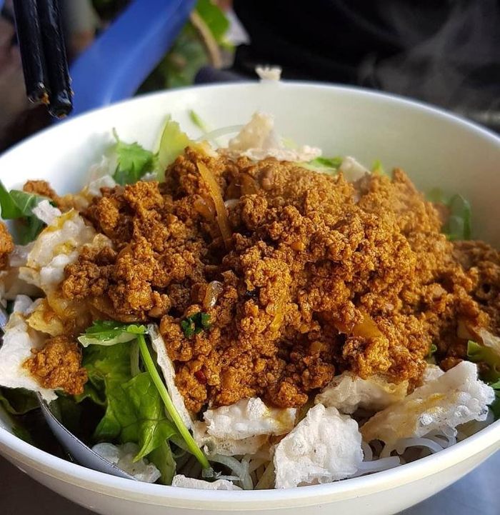 Món ăn nức tiếng Quy Nhơn nhìn ngỡ bún riêu, nếm thử mới thấy hương vị đặc biệt 7