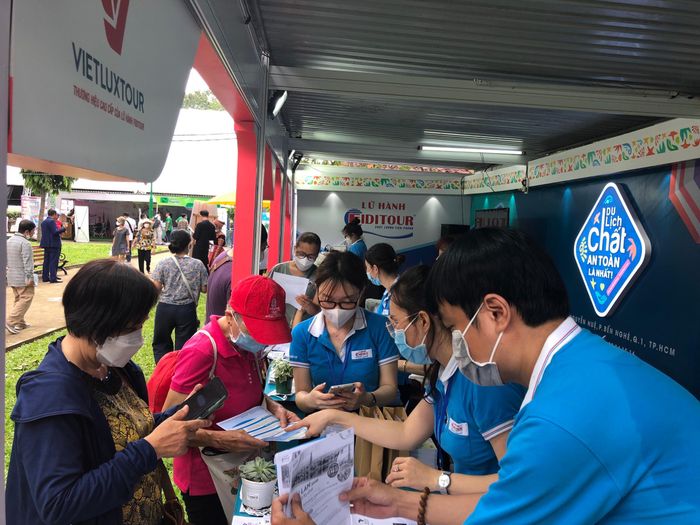 f2b8b5d44096a9c8f087 Nhiều hình thức du lịch mới, ưu đãi tour dịp hè 20