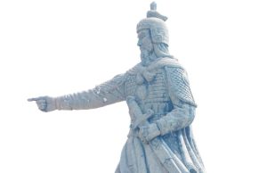 Tượng Trần Hưng Đạo trên Bán đảo phương mai