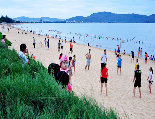 hinh-anh-2-12 bai-bien-quy-nhon-2