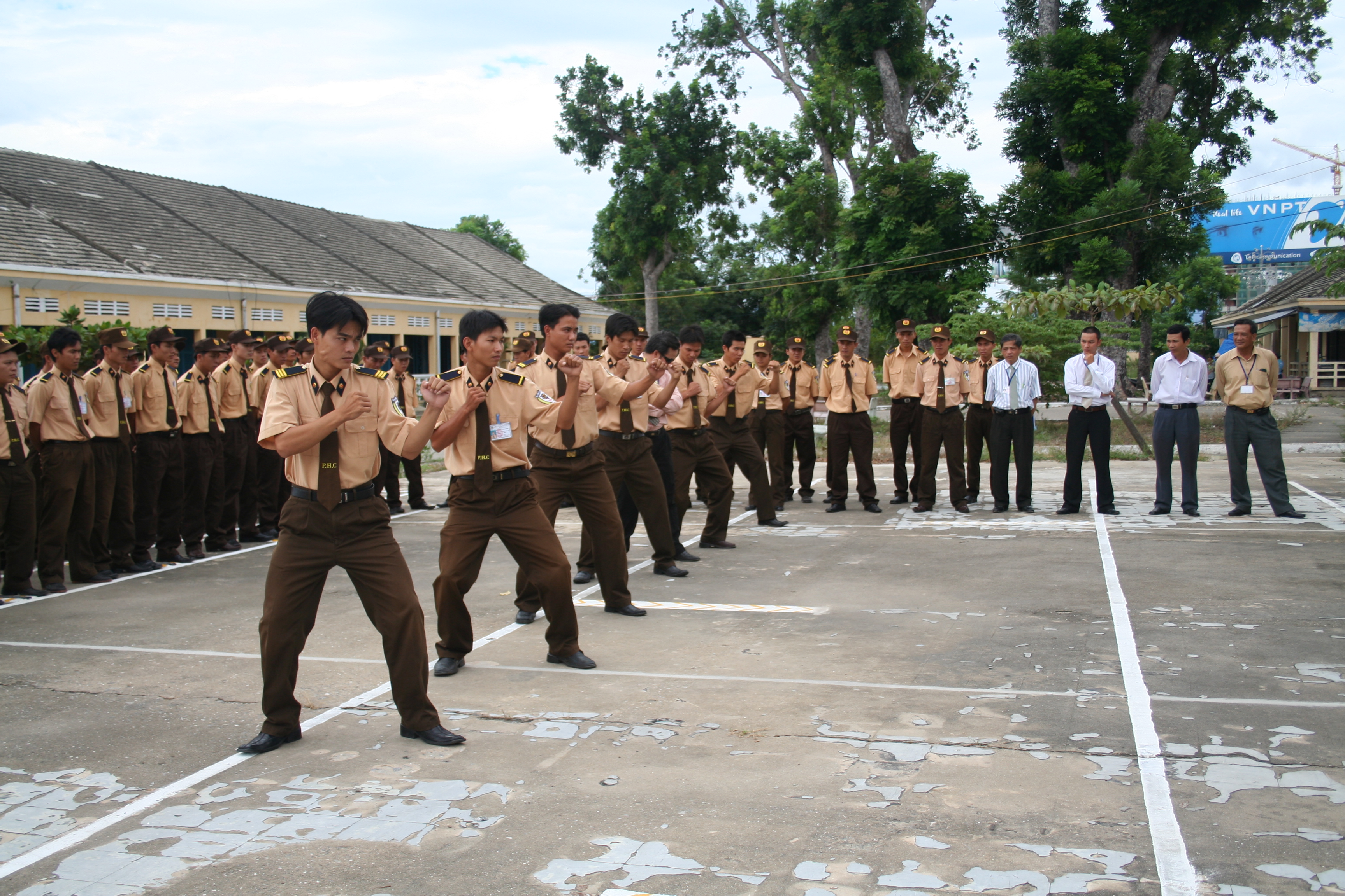 Dịch vụ bảo vệ