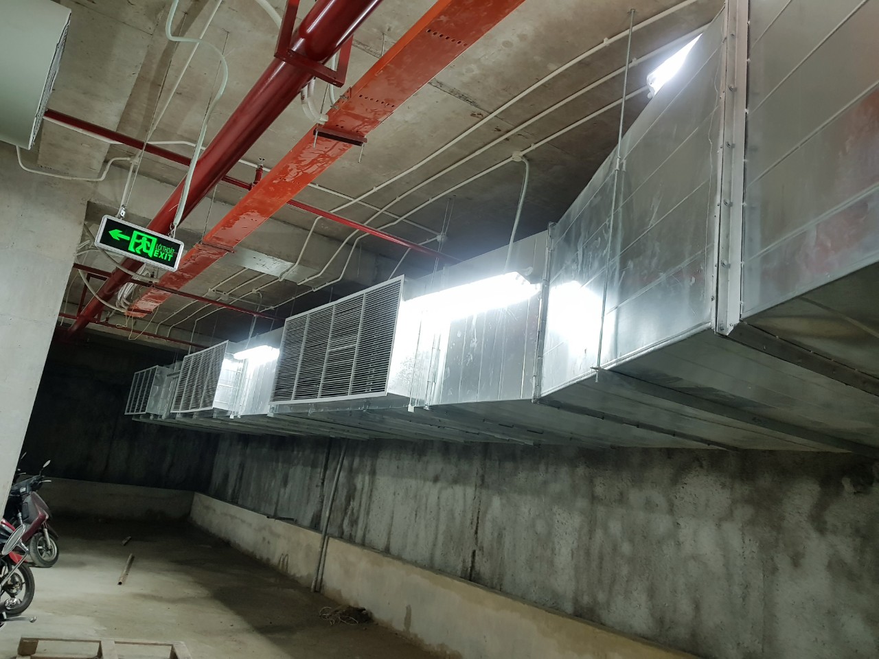 Thi công lắp đặt ống gió