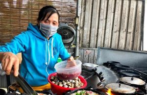 Đổi vị với bánh xèo tôm nhảy