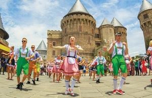 Du lịch hè tăng trưởng vượt bậc