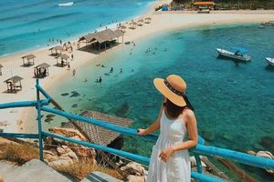 Khách tăng, khó đặt phòng khi đến du lịch miền Trung