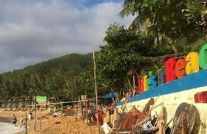 Cần ‘cứu’ không gian biển Bãi Xép