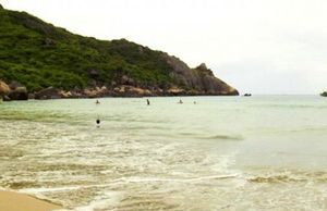 Khám phá bãi biển Trung Lương