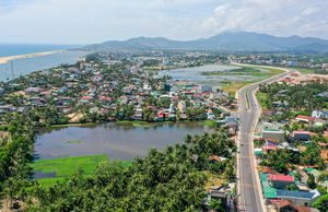 Phong cảnh trữ tình trên tuyến đường ven biển ở Bình Định